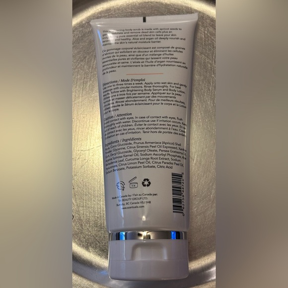 🫧🫧 Scentuals brightening body scrub 🫧🫧 - Picture 4 of 4